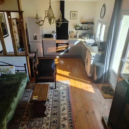 Beautiful Country In Chabanais Tatil Evi *